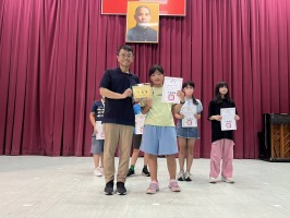113學年度第二學期兒童朝會照片(頒獎+網路成癮宣導):S__49782815_0